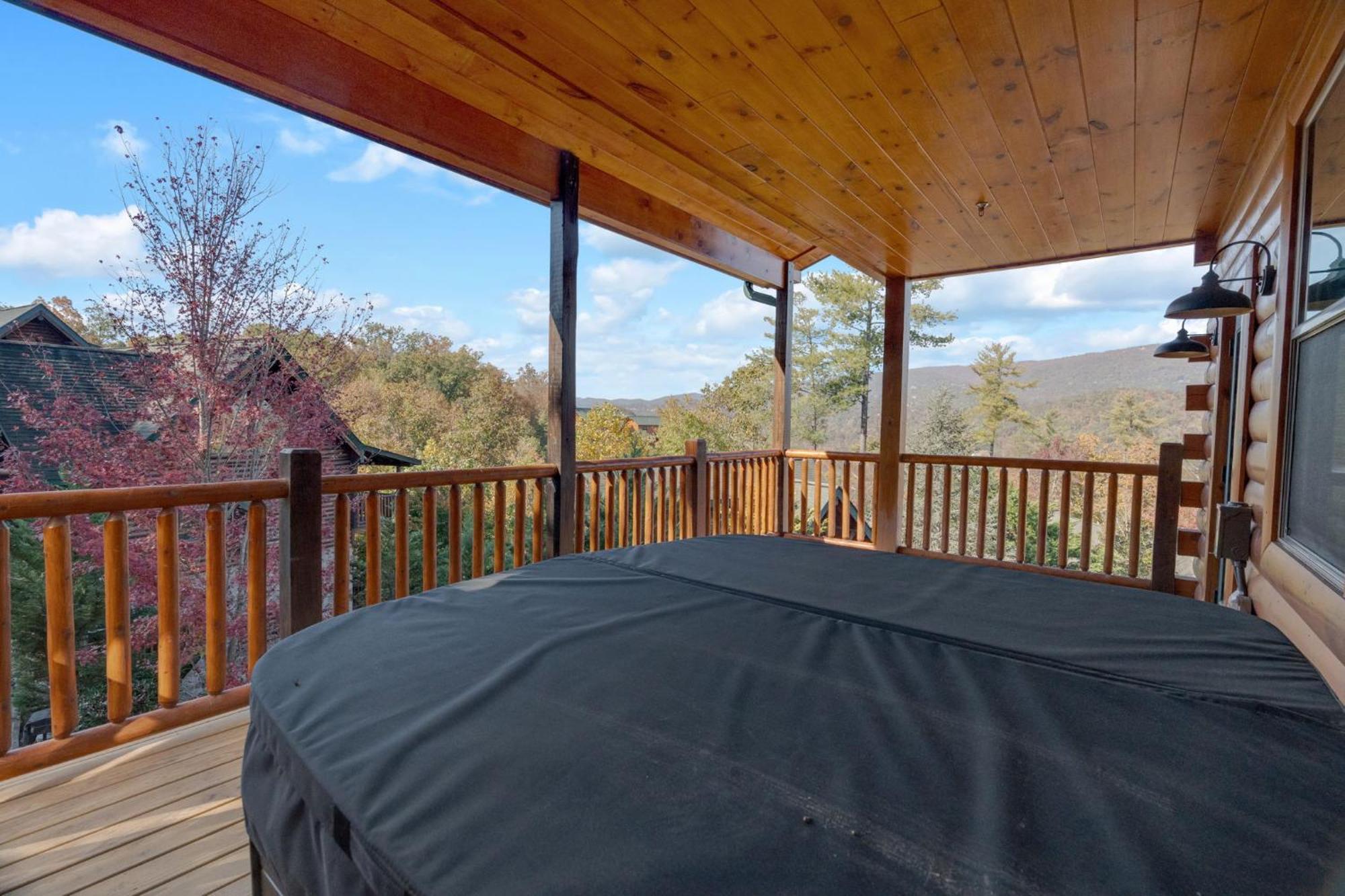 New Luxury Cabin With Indoor Pool, Hot Tub, & Theater Villa Pigeon Forge Luaran gambar