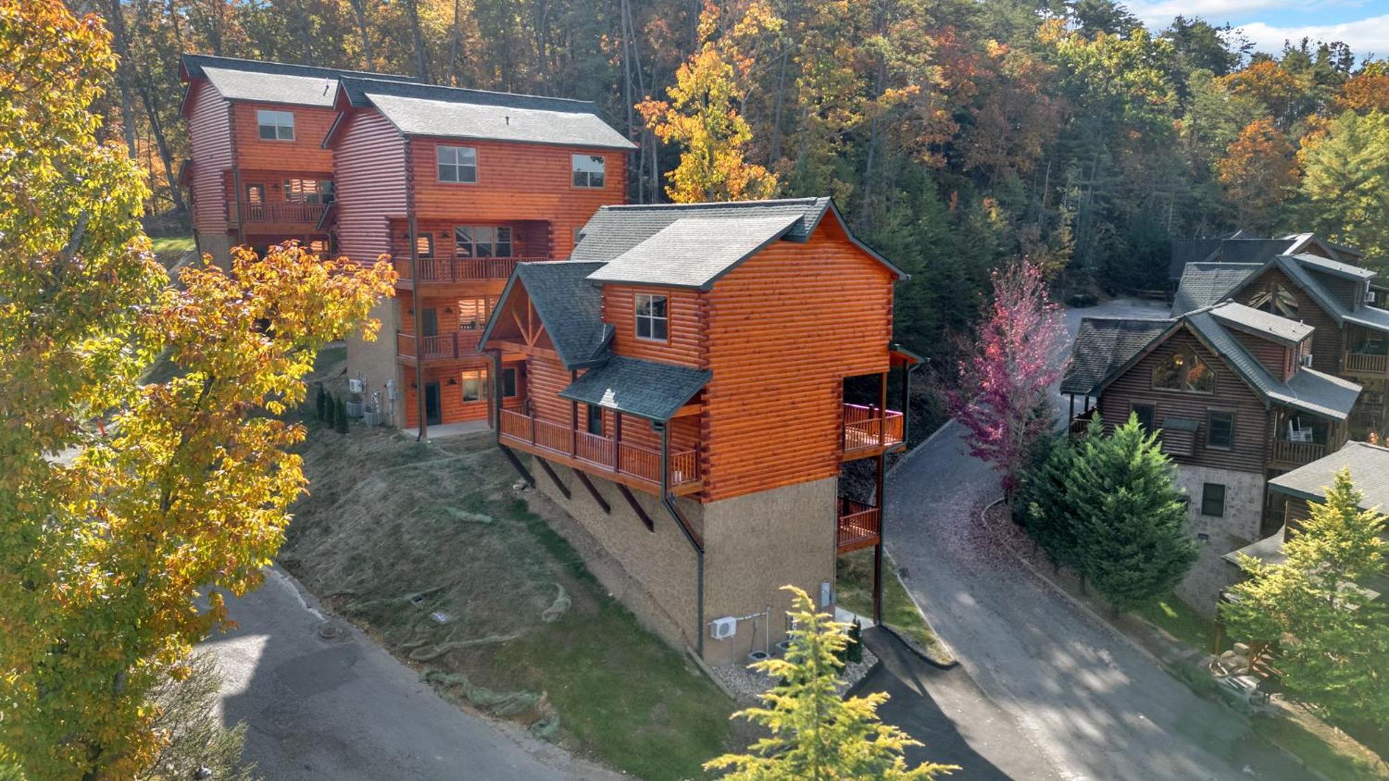 New Luxury Cabin With Indoor Pool, Hot Tub, & Theater Villa Pigeon Forge Luaran gambar