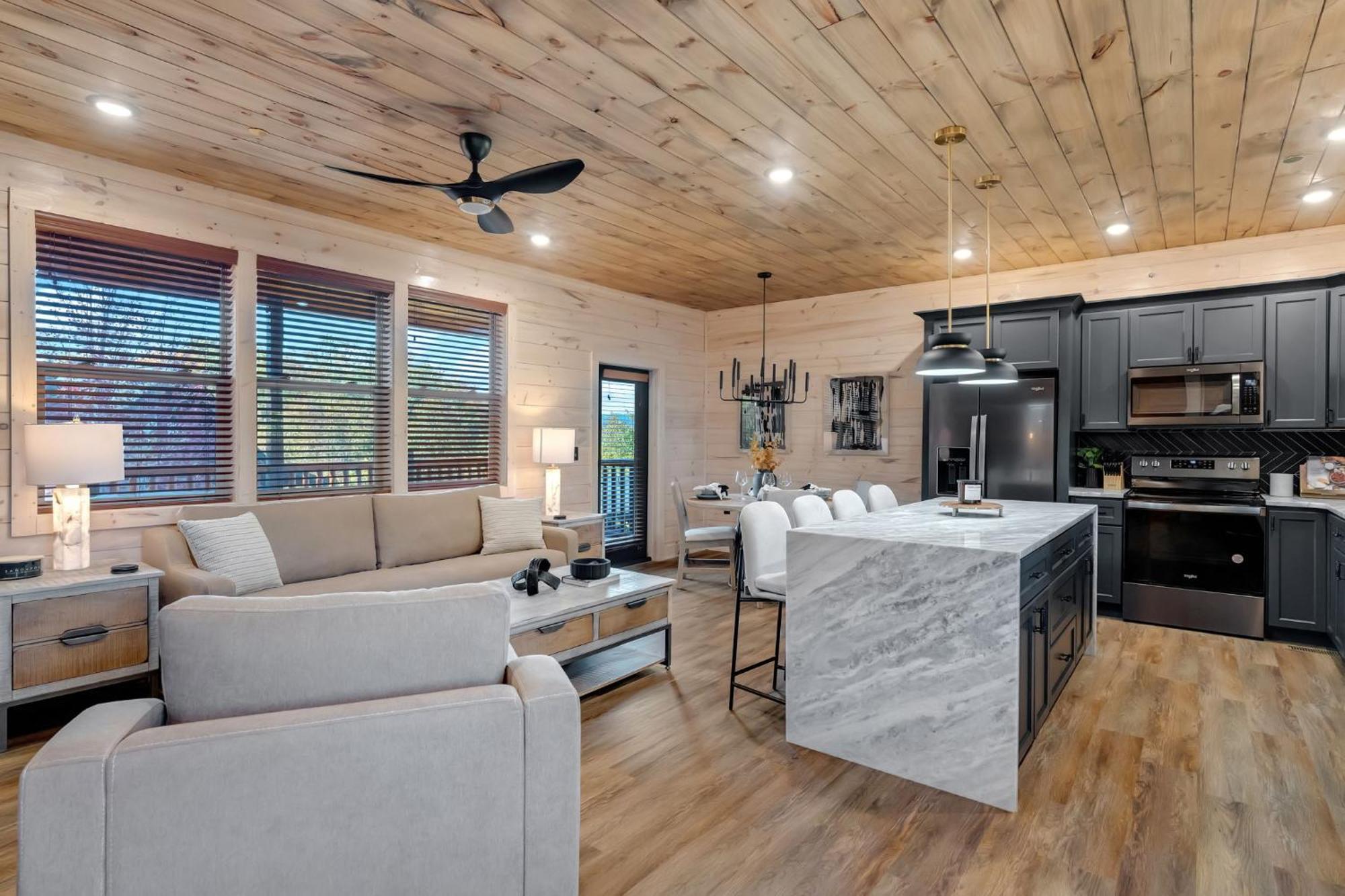 New Luxury Cabin With Indoor Pool, Hot Tub, & Theater Villa Pigeon Forge Luaran gambar